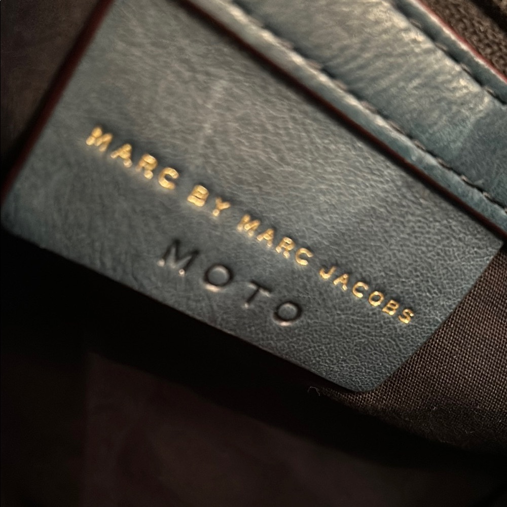 Marc by Marc Jacobs Black Leather Shoulder Bag - Picture 4 of 6